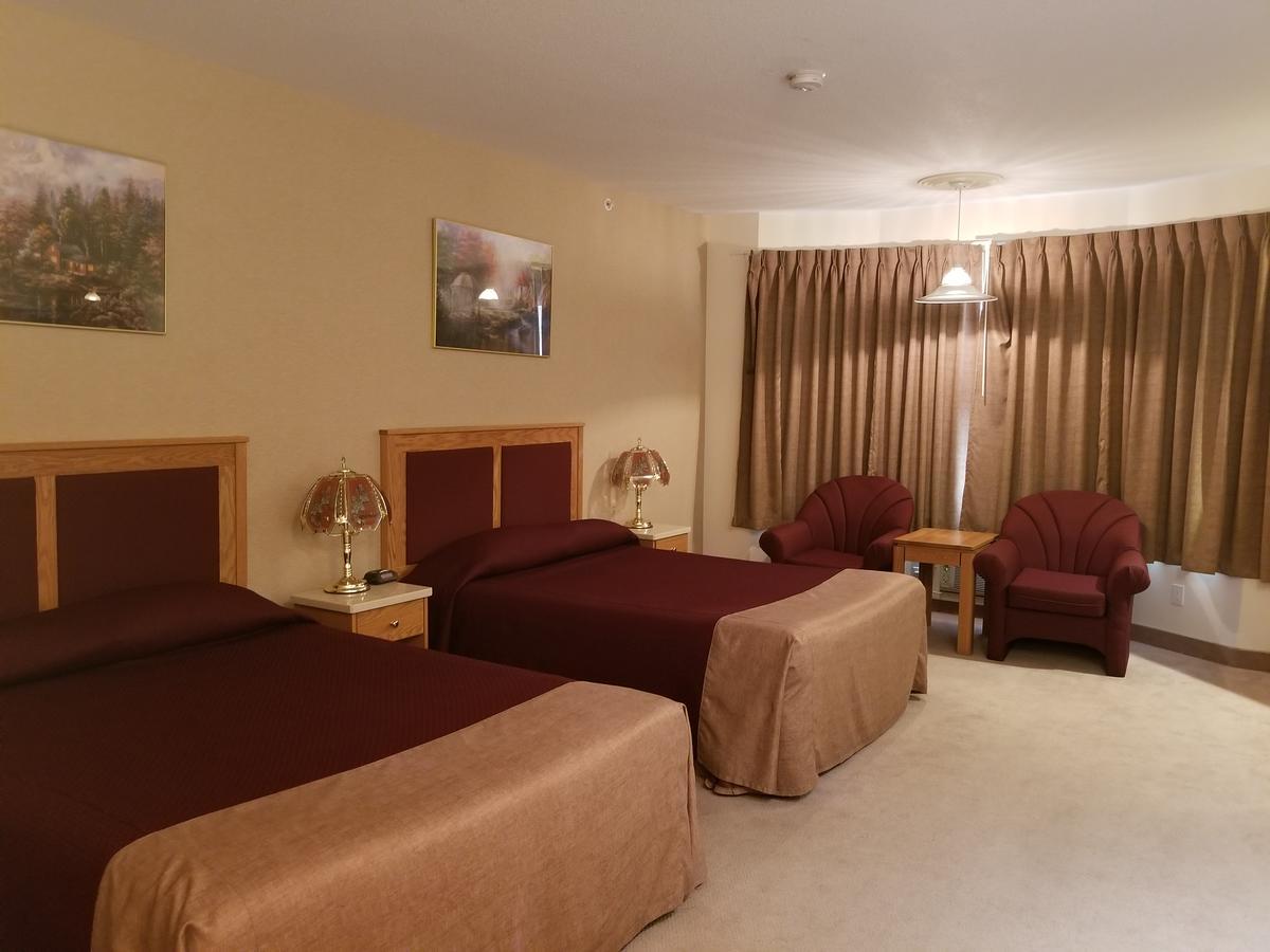 New Imperial Suites Уайткорт Екстериор снимка
